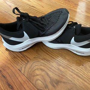 Nike women’s Air Zoom